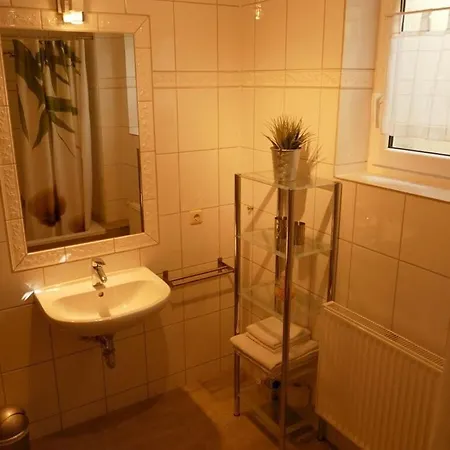 Am Koenigsberg, * Lübeck